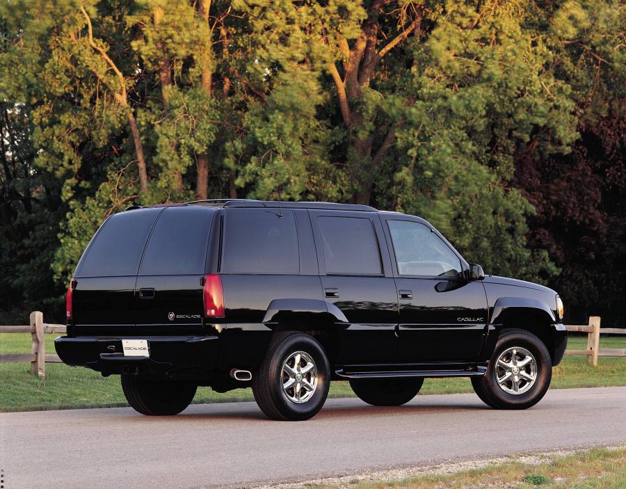  Cadillac Escalade 1999 года  (фото 7 из 40)